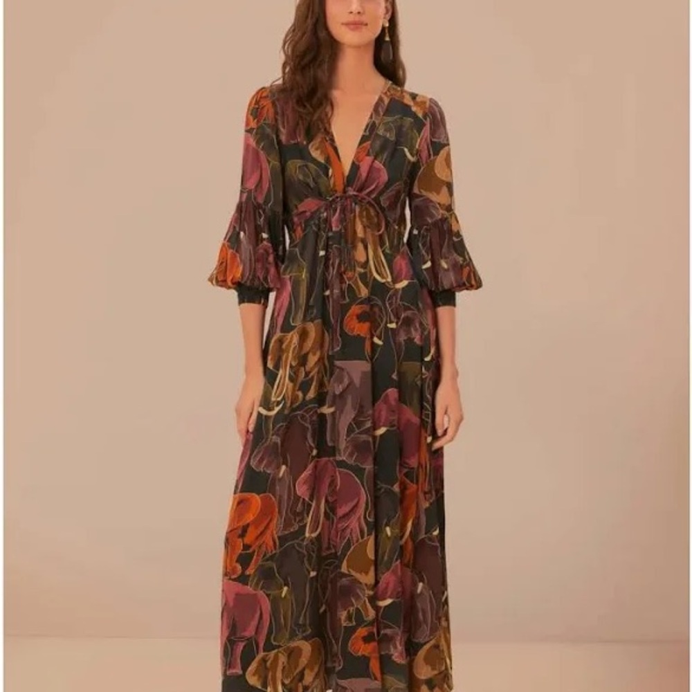 Long sleeve Farm Rio V-Neck Maxi Dress - elephant print NWT size xs
